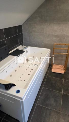 IDEALEMENT SITUEE PROCHE ETANG DES FORGES - BIEN RARE SUR LA COMMUNE