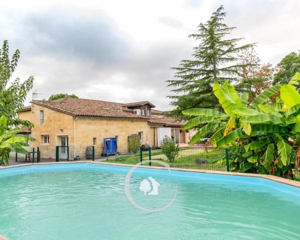 Saint-Pey-d'Armens (33330) Bâtisse de 427m² - (Maison+Gîte) - piscine
