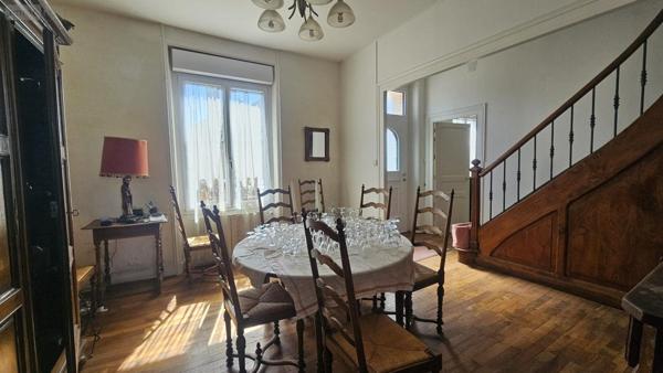 Maison à vendre à Bressuire dans les Deux-Sèvres (79300), ref : 79025-293-79025