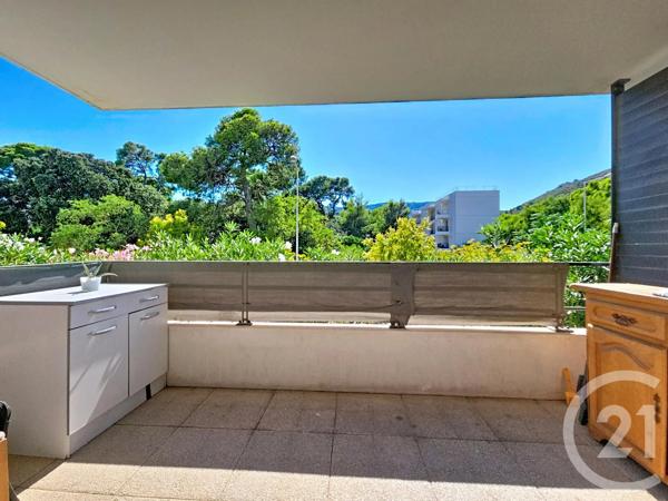Appartement T3 à vendre  3 pièces - 68 m 2   ALLAUCH  - 13