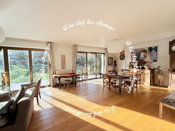 Maison spacieuse à vendre à Saint-Rémy-lès-Chevreuse
