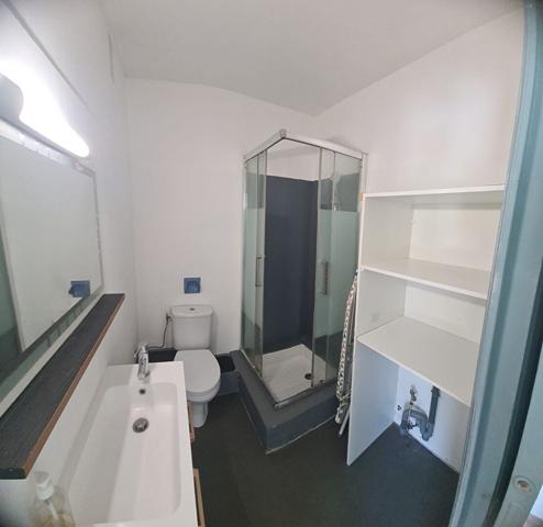 Appartement F1 loué vide - Villeneuve Loubet