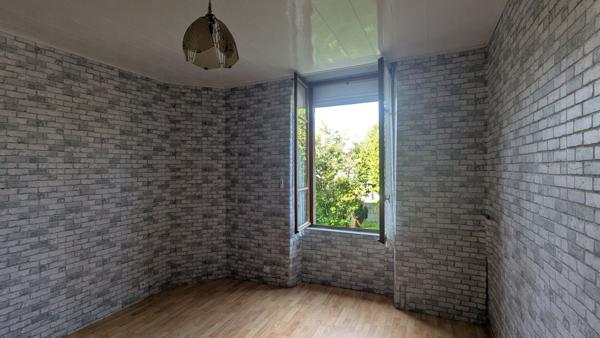 Maison de charme à Coatserho : 5 pièces + véranda