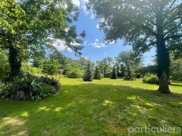 Vente Maison127 m² - 7 Pièces - LIGNIERES (18160)