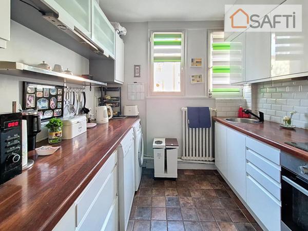 A 12 min du RER, très au calme, joli T3 avec séjour de 27 m²