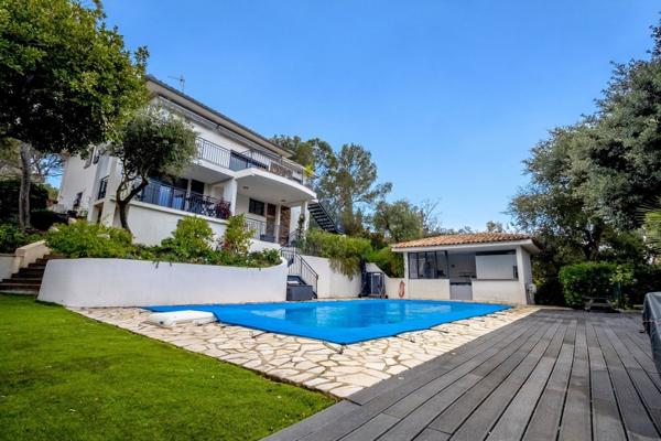 Saint-Raphaël - Boulouris Villa d'exception rénovée 190m2 sur 1335m2