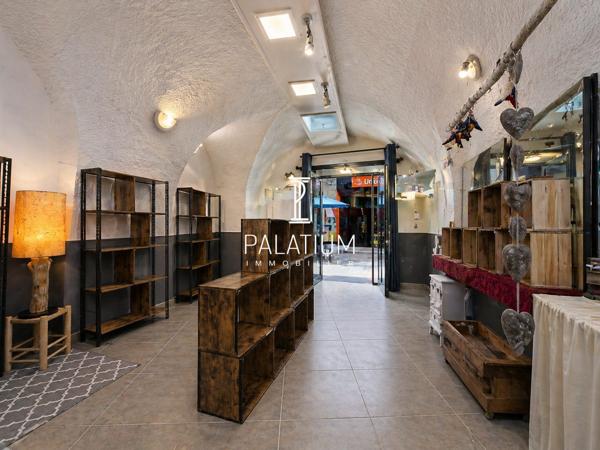 Au coeur du centre-ville, local commercial de 30 m² avec loyer attractif