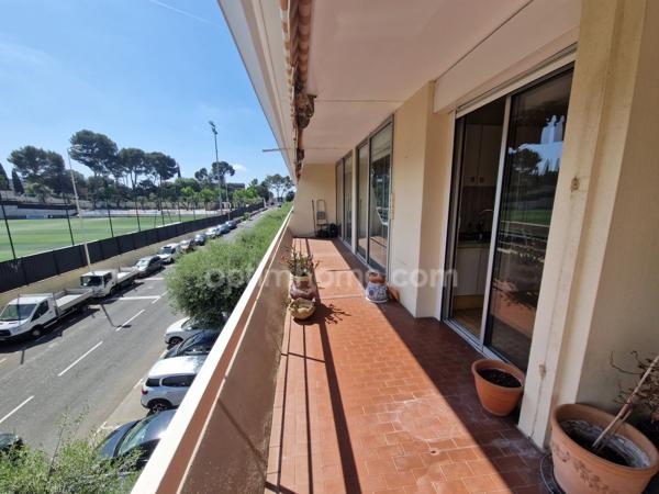 Appartement 3 pièces avec grande terrasse, garage et cave