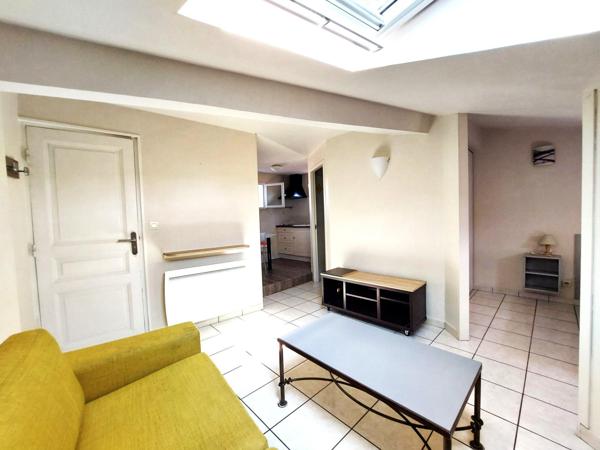 Immeuble de rapport avec local commercial