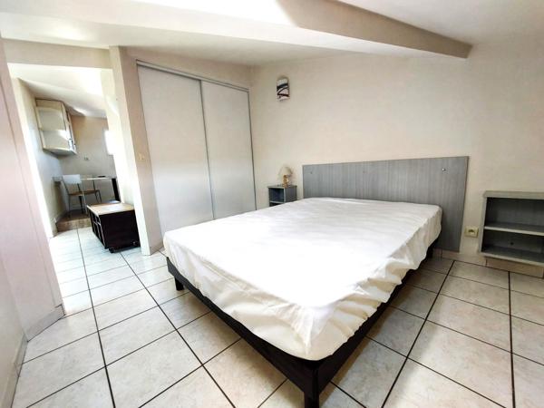 Immeuble de rapport avec local commercial