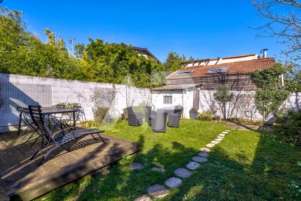 SEVRES RIVE GAUCHE - MAISON DE CHARME 635 000 € **  - Référence  627-S