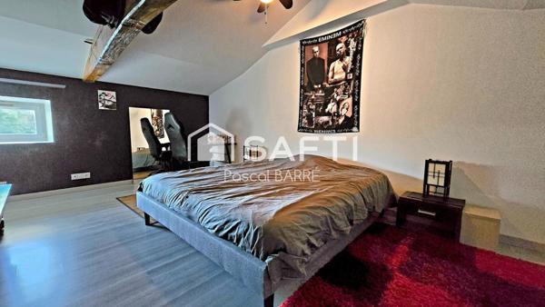 Propriété rénovée avec studio et maison à rénover