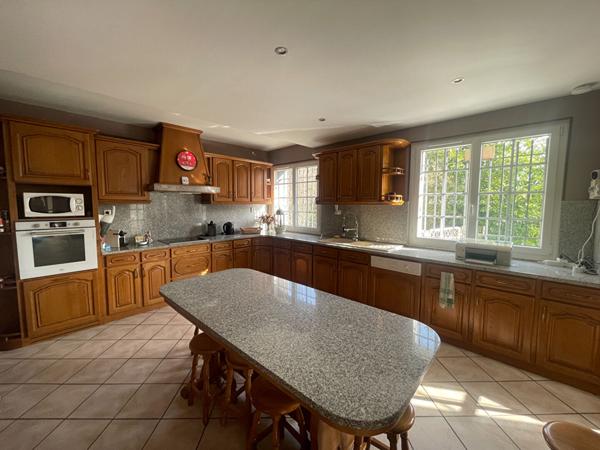 À Vendre Propriété avec Bâtiments en Chaume