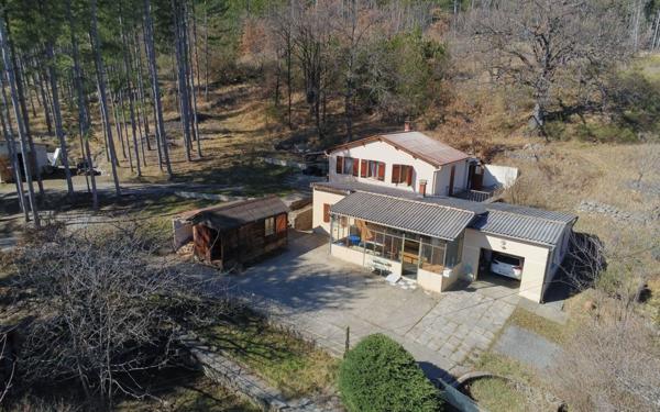 Maison à vendre    5 pièces • 88,70 m2 Méreuil