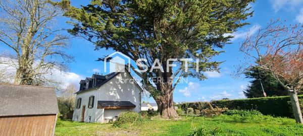Maison néo bretonne / bourgeoise avec fort potentiel au bourg de Plougasnou