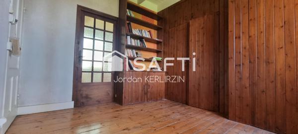 Maison néo bretonne / bourgeoise avec fort potentiel au bourg de Plougasnou