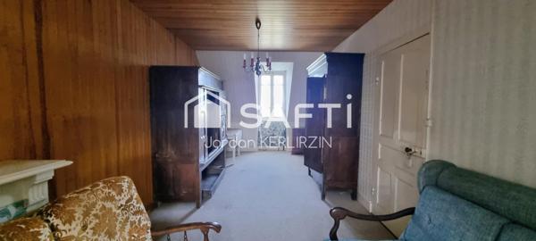 Maison néo bretonne / bourgeoise avec fort potentiel au bourg de Plougasnou