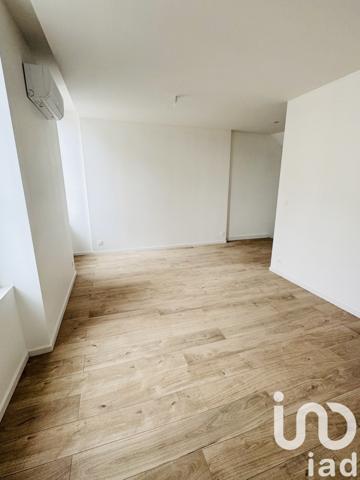 Maison 5 pièces de 100 m² à Saintes (17100)