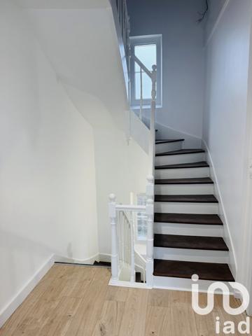 Maison 5 pièces de 100 m² à Saintes (17100)