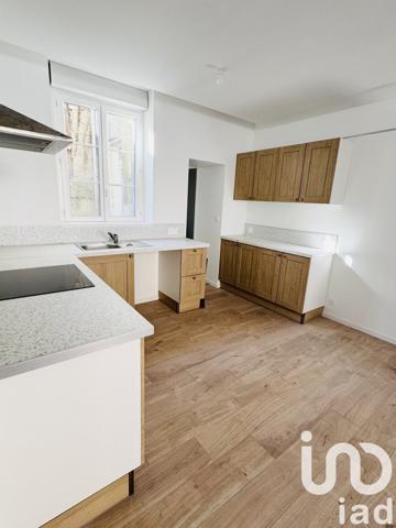 Maison 5 pièces de 100 m² à Saintes (17100)