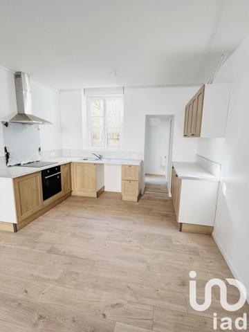 Maison 5 pièces de 100 m² à Saintes (17100)