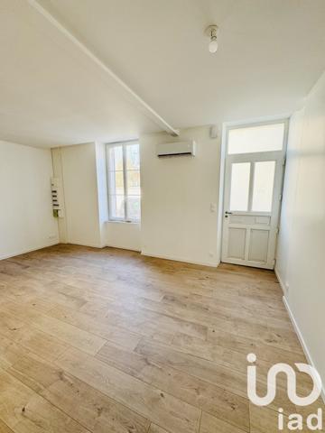 Maison 5 pièces de 100 m² à Saintes (17100)