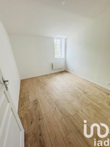 Maison 5 pièces de 100 m² à Saintes (17100)