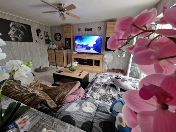 Maison à vendre 5 pièces proche CONTREXEVILLE (88) avec VERANDA, GARAGE et TERRAIN clos