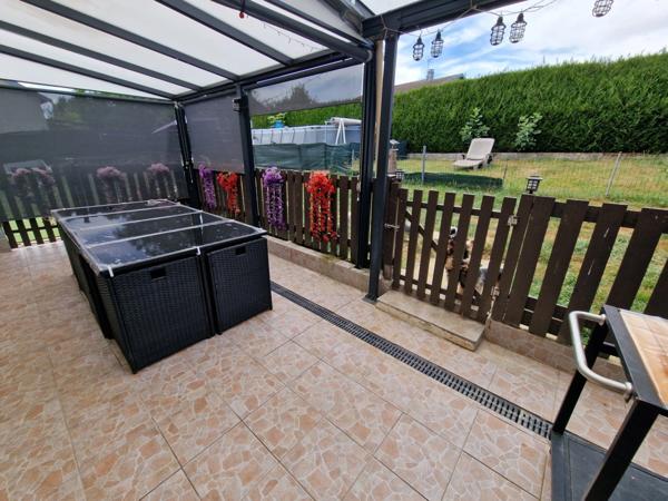 Maison à vendre 5 pièces proche CONTREXEVILLE (88) avec VERANDA, GARAGE et TERRAIN clos