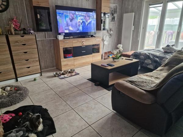 Maison à vendre 5 pièces proche CONTREXEVILLE (88) avec VERANDA, GARAGE et TERRAIN clos