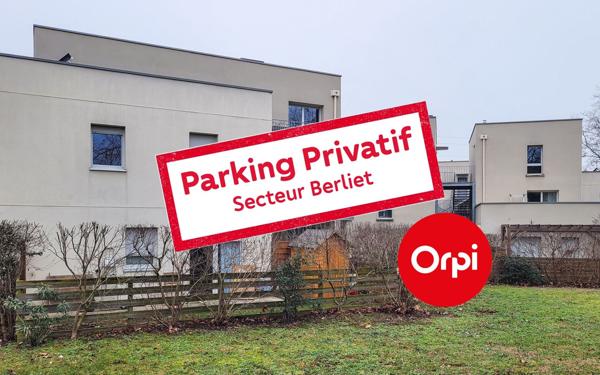 Stationnement à vendre    Saint-Priest