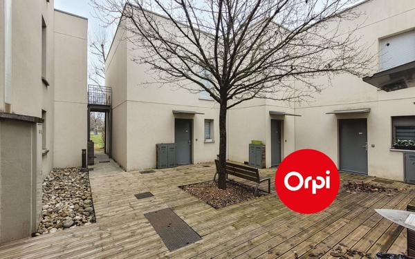 Stationnement à vendre    Saint-Priest