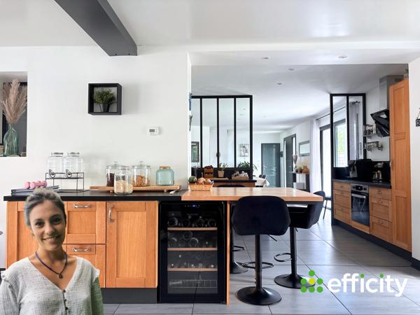 Maison
         6 pièces
        - 164 m² Exclusivité 395 000 € *