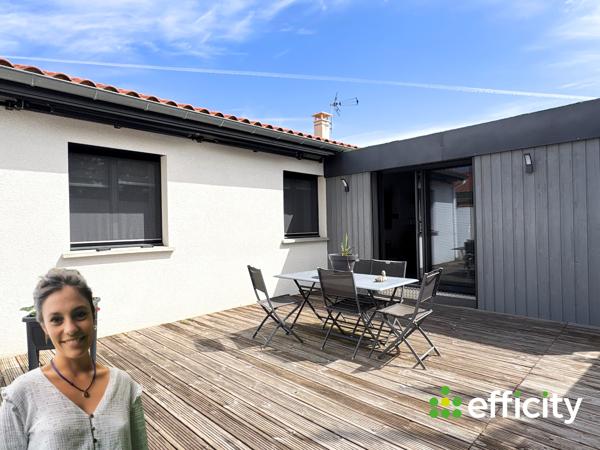Maison
         6 pièces
        - 164 m² Exclusivité 395 000 € *
