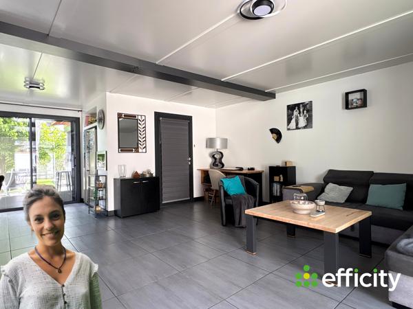 Maison
         6 pièces
        - 164 m² Exclusivité 395 000 € *
