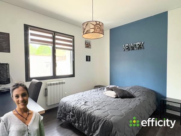 Maison
         6 pièces
        - 164 m² Exclusivité 395 000 € *