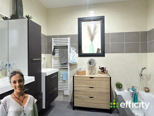 Maison
         6 pièces
        - 164 m² Exclusivité 395 000 € *