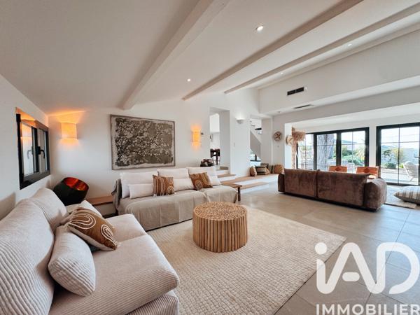 Maison à vendre 7 pièces 207 m² Les-Issambres