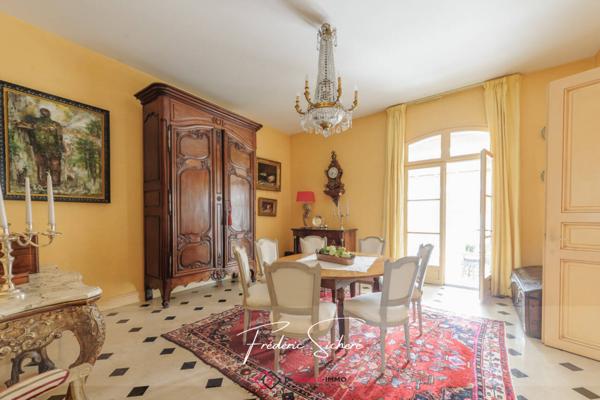 Maison à vendre 7 pièces de 221 m²