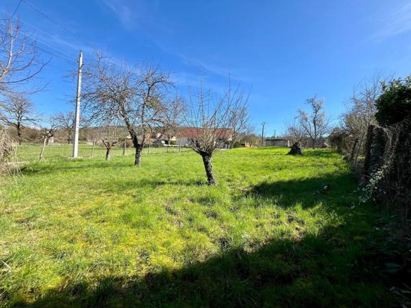 Terrain à vendre à Port-Lesney – 926 m² – 38 000 €