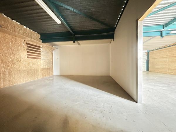 LOCAL DE STOCKAGE