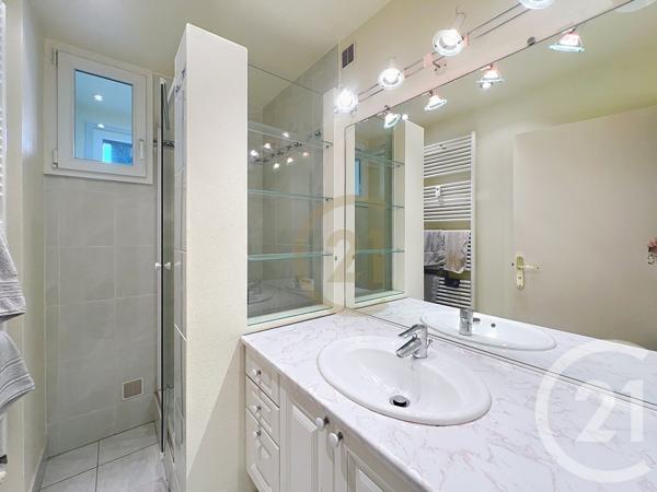 Appartement F3 à vendre  3 pièces - 57,80 m2 BELFORT - 90