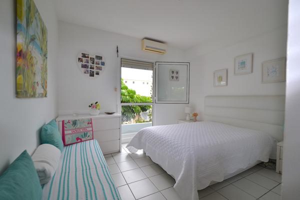 Gosier (97190) Vaste T3 vue mer bas du fort