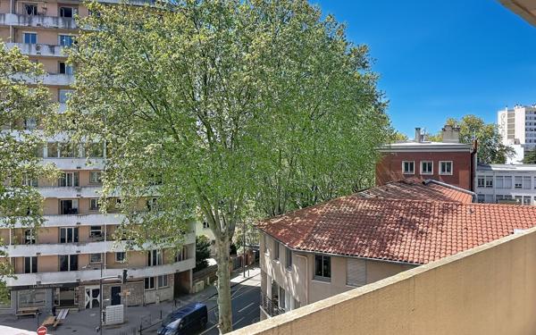 Appartement à vendre    3 pièces •  Toulouse