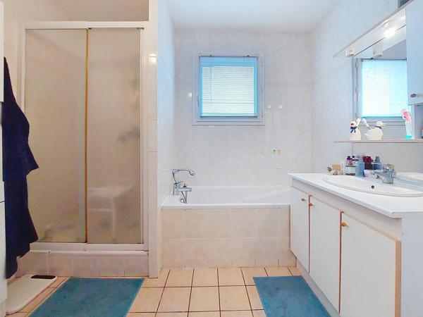 Maison 5 pièces - 106 m² Exclusivité efficity