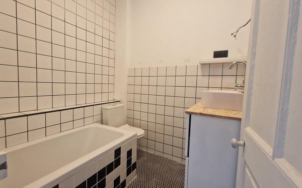 Maison à vendre    6 pièces •  La Rochelle