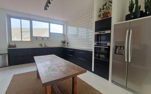 Maison à vendre    6 pièces •  La Rochelle