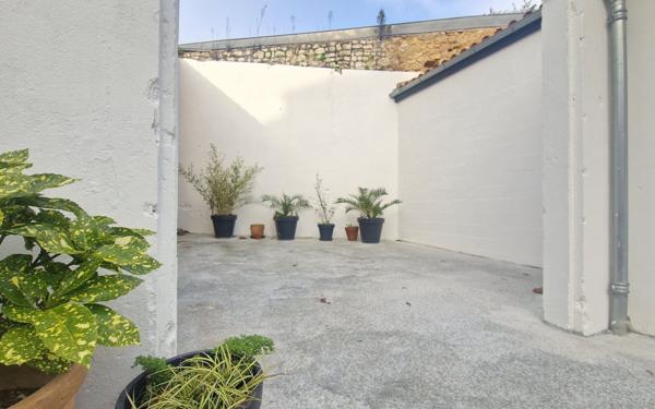 Maison à vendre    6 pièces •  La Rochelle