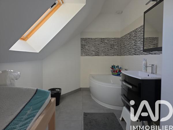 Maison à vendre 4 pièces 88 m² Sainte-Gemmes-sur-Loire