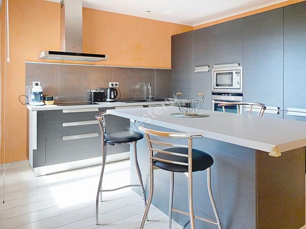 Très bel appartement à Bandol Centre 3 pièces de 95 m² à 5 minutes du port